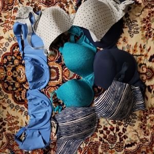 Adrienne Vittadini bras